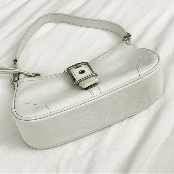 coach buckle demi shoulder bag - Picture 4 of 7